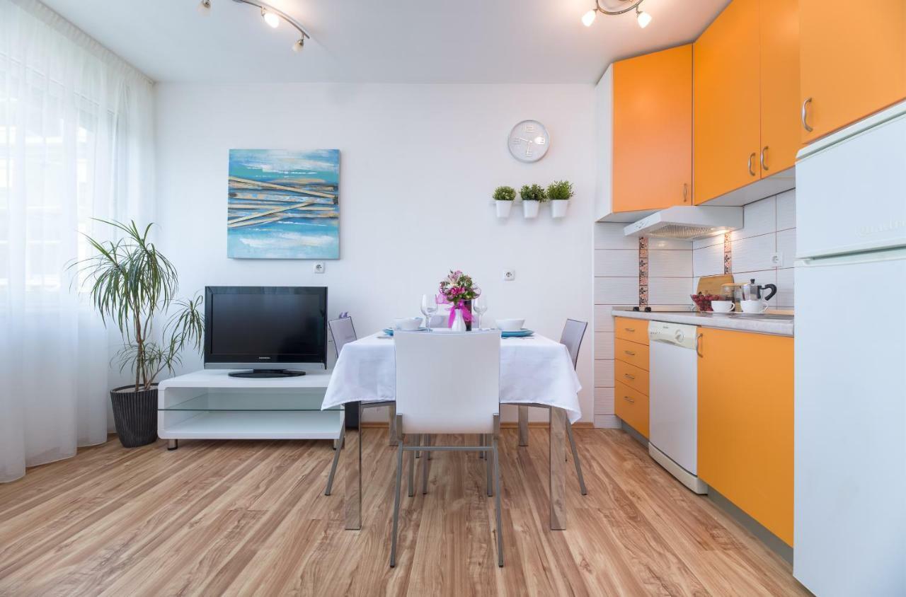 Apartment Kristina, Comfortable And Close To The Center Split Dış mekan fotoğraf